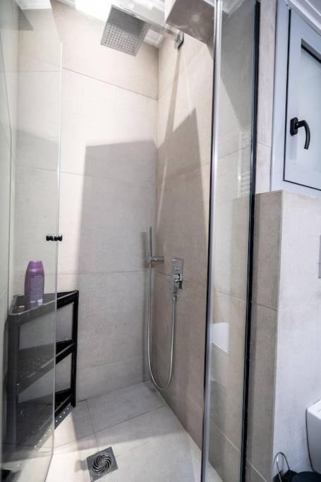 Piraeus Cozy Apartment For 4 Persons エクステリア 写真