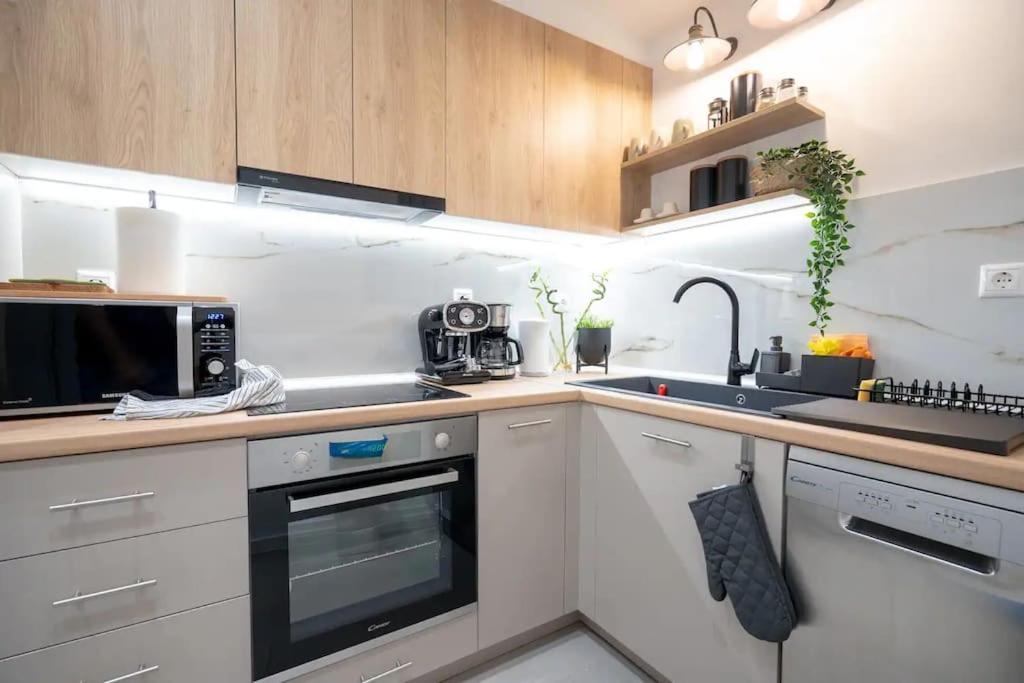 Piraeus Cozy Apartment For 4 Persons エクステリア 写真